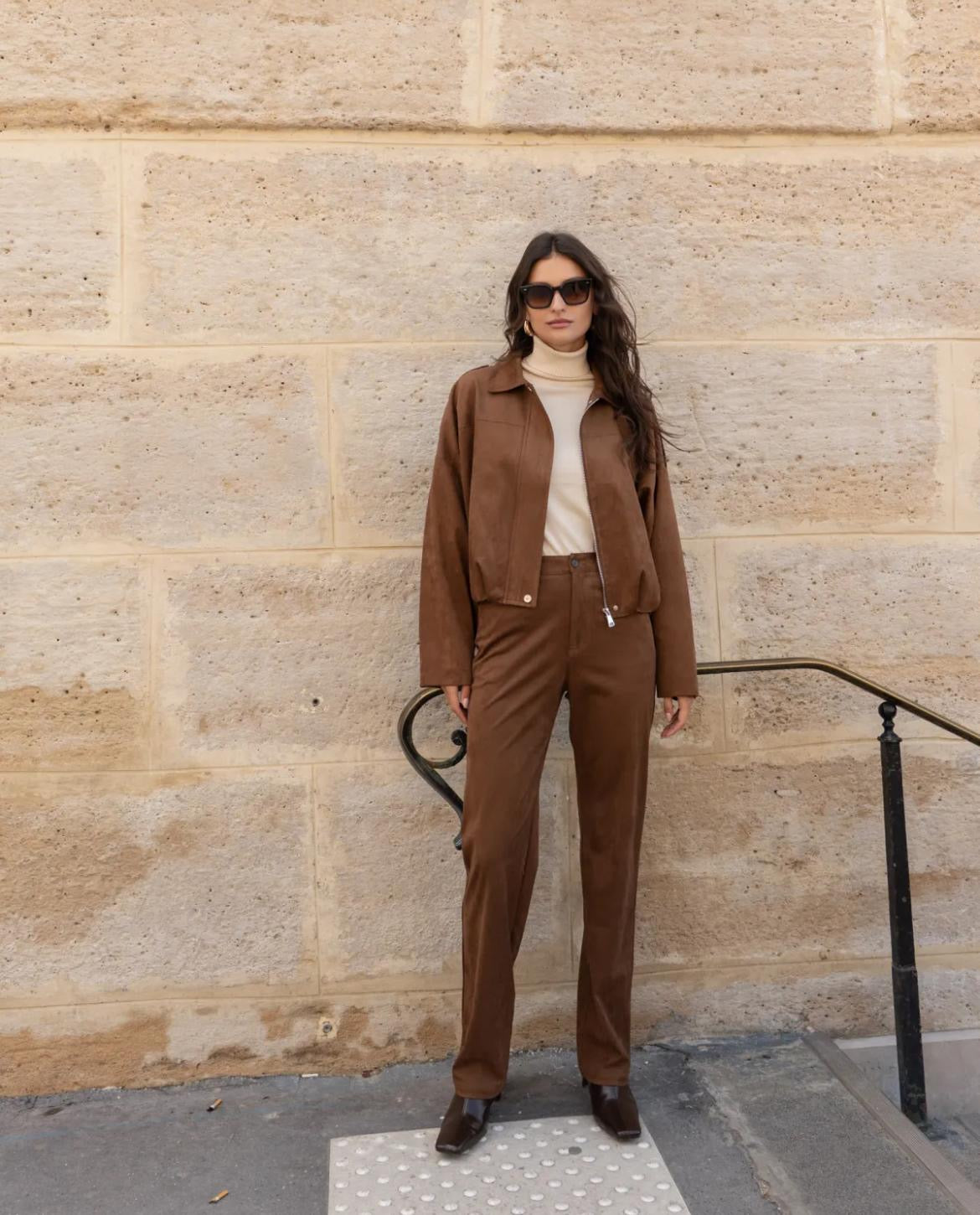 Ensemble deux pièces structuré